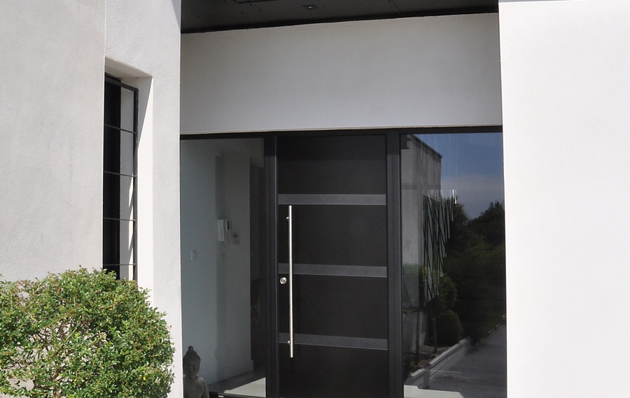 Notre gamme de portes d'entrée en ALU CLASSIQUE et CONTEMPORAINE à ST AUNES