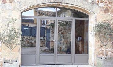 Les portes fen&ecirc;tres en ALU &agrave;&nbsp;ST AUNES
